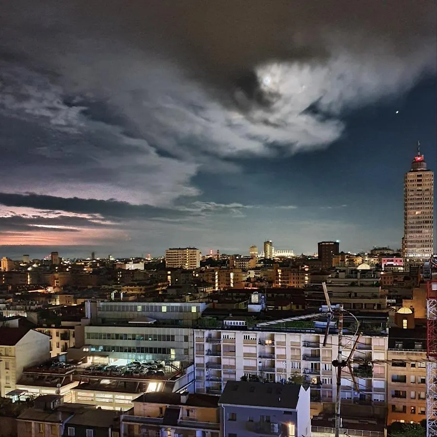 Skyline Milan Apartman